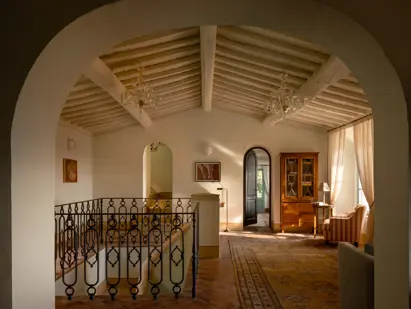 Borgo Pignano Luxury Hotel Tuscany Villa Cusignano Salone 2