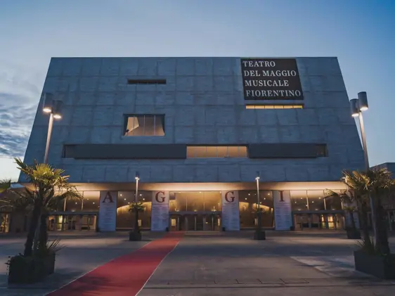 Borgo Pignano Luxury Hotel Florence Teatro Del Maggio Esterno 2500X1500 01F514f72a